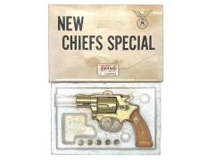 [コクサイ] S&W M36 2インチ NEWチーフ・スペシャル 3型 No.26 SMG金属モデルガン 木製グリップカスタム ハンマーピン潰れ (中古)