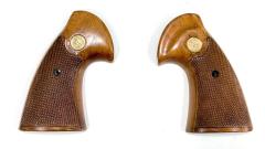 [COLT] 実物 純正コルトパイソン用ターゲットグリップ 2ndジェネレーション 1960-70年代 アメリカン・ウォールナット グリップスクリュー欠品 (中古)