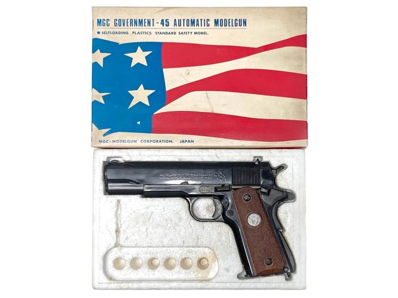 [MGC] コルト マーク4 シリーズ70 ブラック 初期 センターファイヤー 発火モデルガン GM2 MG-BLK ヒビあり (訳あり)