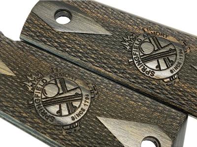 [アルタモント] 1911スプリングフィールド キャノンクロス ロゴ入り 木製グリップ 茶/ブラウン (中古)サブ画像へ2