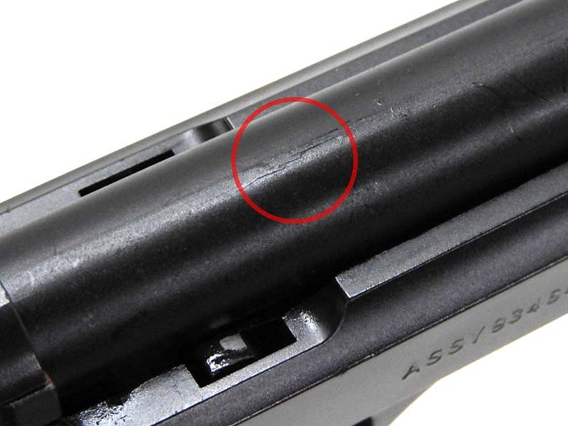 [MGC] ベレッタ U.S. 9mm M9 ABS 発火モデルガン バレルヒビ/マグバンパー小傷 (訳あり) 詳細画像 こちらにヒビあり