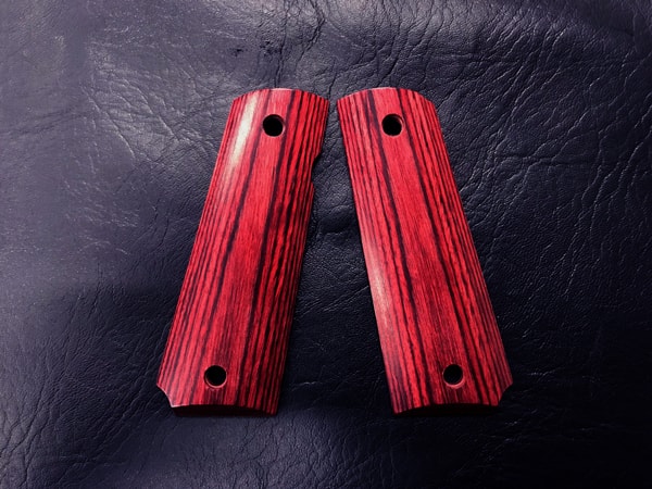 [Pandora Arms] ウッドグリップ ガバメント/45AUTO <スムース/レッド> [AWG-402] (新品取寄)