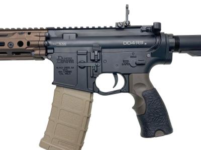 [BOLT] DD4 RIII B.R.S.S DANIEL DEFENCE正式ライセンス リコイルショック電動ガン FDE (新品)サブ画像へ3