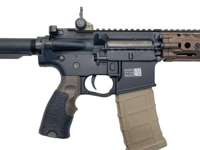 [BOLT] DD4 RIII B.R.S.S DANIEL DEFENCE正式ライセンス リコイルショック電動ガン FDE (新品)サブ画像へ4