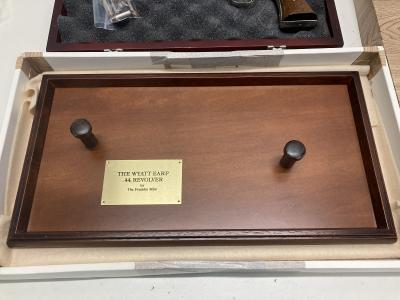 [フランクリン・ミント] S&W モデル3 ワイアット・アープモデル 専用木箱 専用額付き .Ver (中古)サブ画像へ10