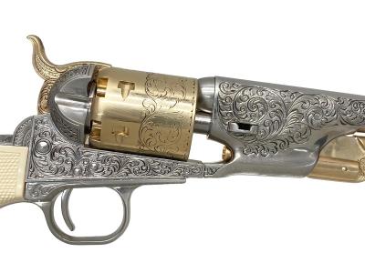 [マルシン/フランクリンミント] コルト M1861 Navy カスター将軍のリボルバー 樹脂製 装飾銃 額付き (中古)サブ画像へ4