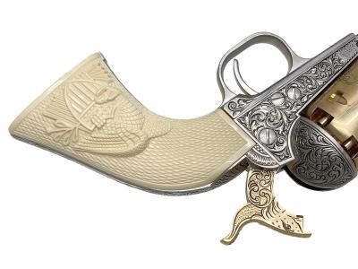 [マルシン/フランクリンミント] コルト M1861 Navy カスター将軍のリボルバー 樹脂製 装飾銃 額付き (中古)サブ画像へ5