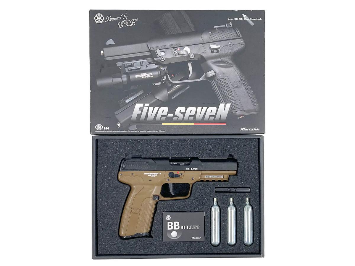 マルシン] FN 5-7 CO2ブローバック 6mm FDE 真鍮ピストン仕様 刻印墨