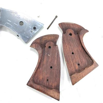 [CAW] タナカ S&W M29用 ウォルナット ウッドグリップ 初期型ダーティーハリータイプ　スクリュー入 (中古)サブ画像へ2