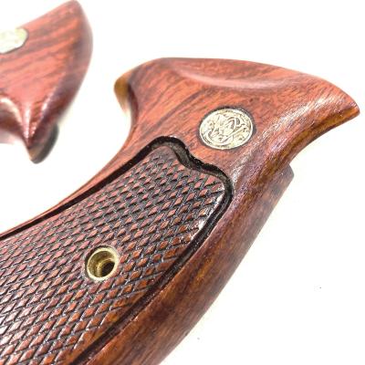[S&W] 実物 Nフレーム スクエアバット ターゲットグリップ ゴンカロ・アルベス材製  「NS B」刻印 M29等 (中古)サブ画像へ4