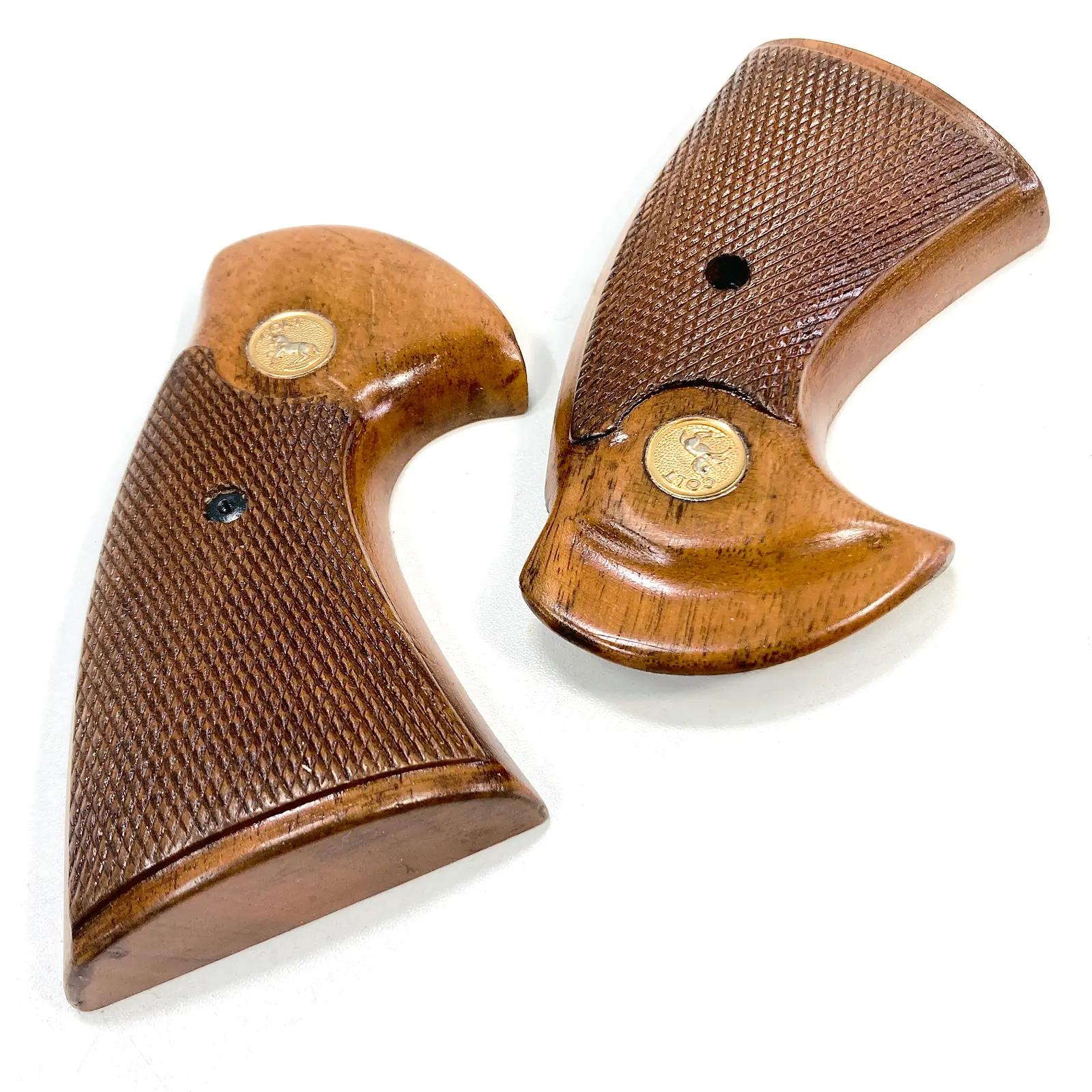 COLT] 実物 純正コルトパイソン用ターゲットグリップ 2nd