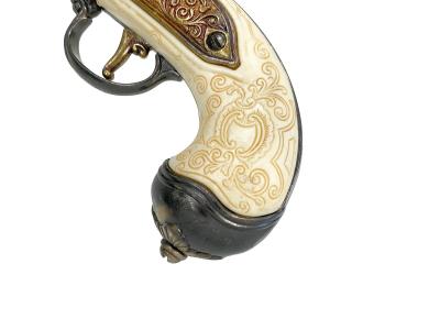 [DENIX] 古式銃 フリントロックピストル 3バレル 金属製 観賞用レプリカ 1016/L ゴールド (中古)サブ画像へ4