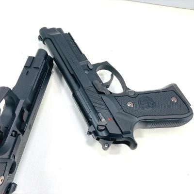 [東京マルイ] M9A1 ガスブローバック 二丁拳銃セット (中古)サブ画像へ4