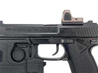 [東京マルイ] H&K ソーコム Mk23 固定スライドガスガン フラッシュライト/ドットサイトカスタム (中古)サブ画像へ2