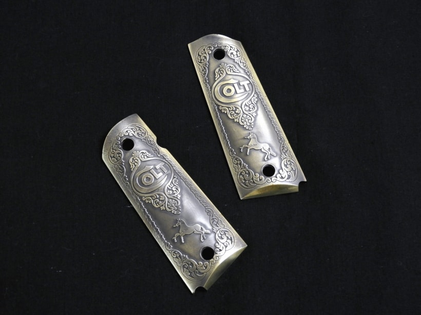 [RIGHT] COLT ランパントホースレリーフ メタルグリップ 【ゴールド】 (新品)