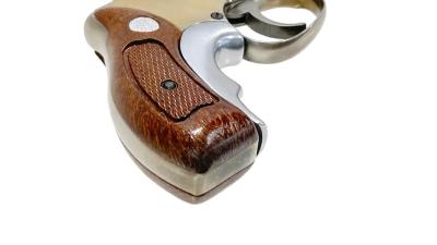 [コクサイ] No.26 S&W M36 2インチ チーフス・スペシャル 金属モデルガン アクリルケース入り シリンダーロック折れ (訳あり)サブ画像へ3