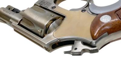 [コクサイ] No.26 S&W M36 2インチ チーフス・スペシャル 金属モデルガン アクリルケース入り シリンダーロック折れ (訳あり)サブ画像へ6