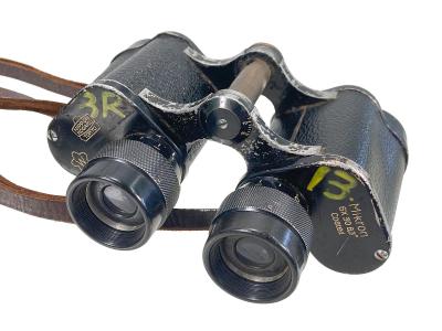 [日本光学工業] 陸上自衛隊モデル Mikron 6×30 8.3° 革ケース入り (中古)サブ画像へ1