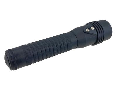 [STREAMLIGHT] STRION LED HL 充電式フラッシュライト 充電器付き 615ルーメン (中古)サブ画像へ2