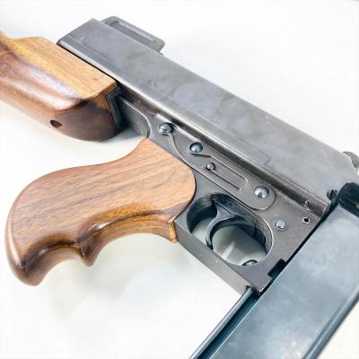 [MGC/TAITO] トンプソン M1921 シカゴタイプ SMG 金属モデルガン 後期型 2 フランス・ローズ高級木製ストック仕様 (中古)サブ画像へ4