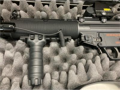 [東京マルイ] MP5 SD5 電動ガン 光学機器 外装フルカスタム ハードケース付 (中古)サブ画像へ8
