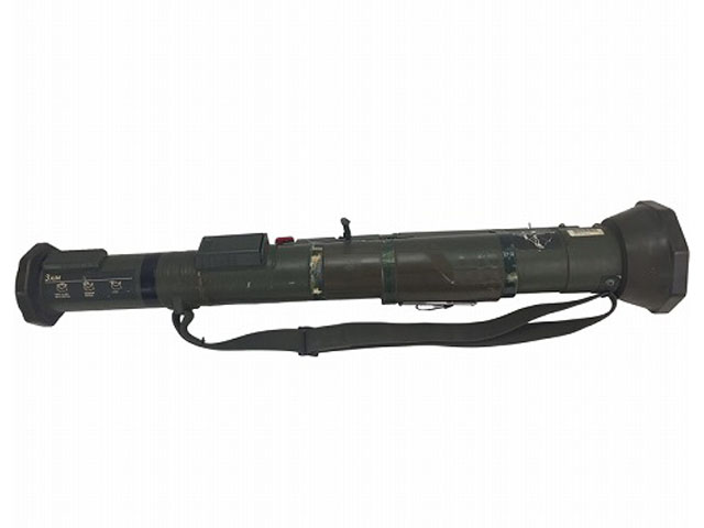 [無可動実物] M136 AT-4 ロケットランチャー 無反動砲 (中古)