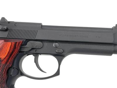 [KSC] ベレッタ U.S.9mm M9 ブラック ガスブローバック コンペンセイター/グリップカスタム ガンケース付属 (中古)サブ画像へ4
