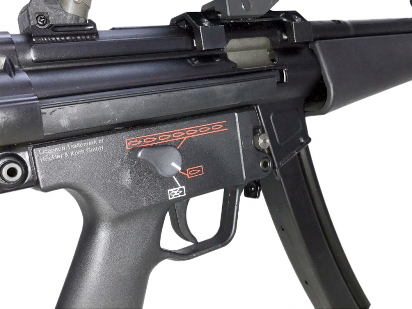 VFC] H&K MP5A3 ガスブローバック マウントカスタム ダットサイト付