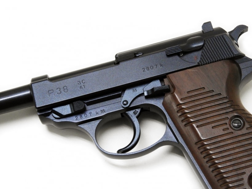 キャロムショット] ワルサーP38 モリブデンブルー 木製グリップ (中古 